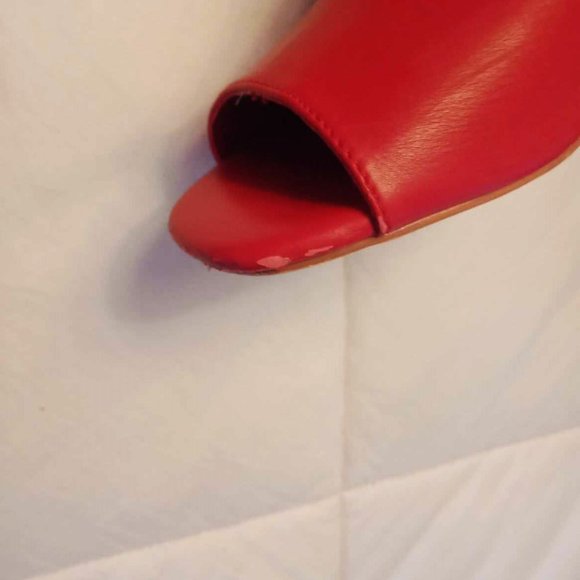 Party Shoes! Sassy red shoes with rainbow heel. I love Billy size 39 - Picture 8 of 8